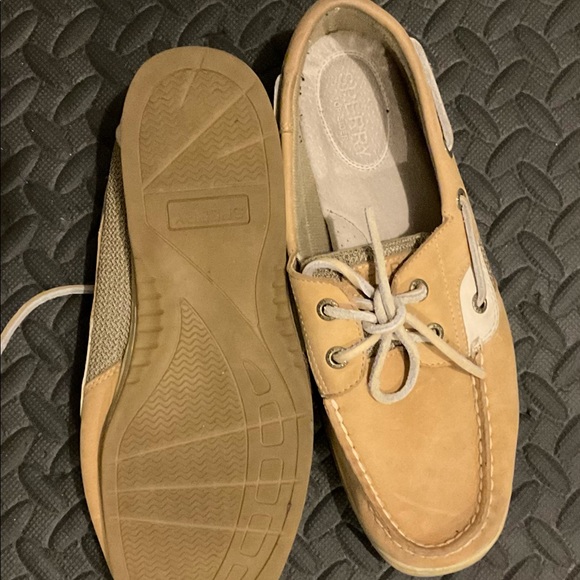 Women’s Sperry’s - Picture 1 of 2